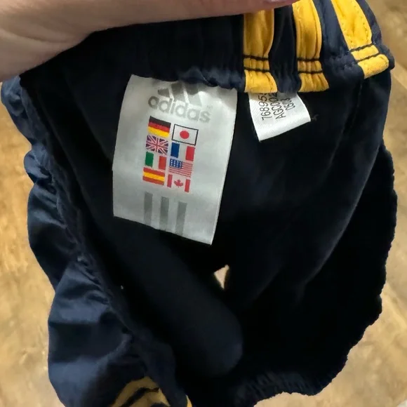 Vtg Y2K Adidas Mens Athletic Shorts Sz XL Nvay Blue Gold Yellow Stripe Sides - Picture 12 of 14